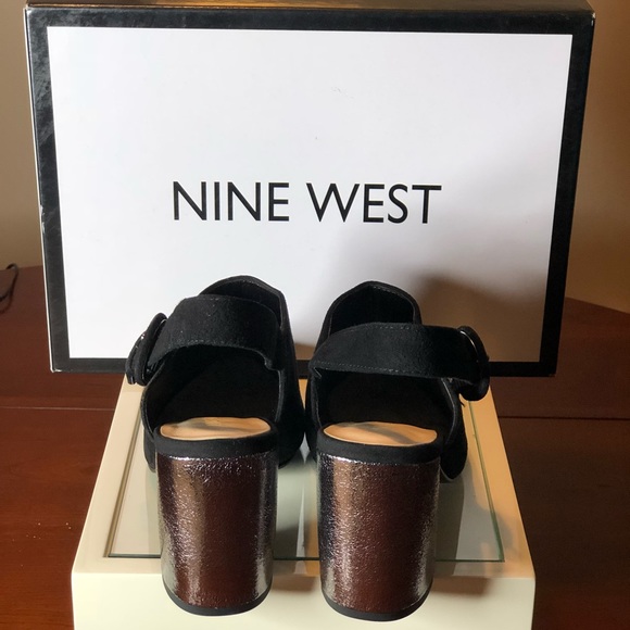 Black Suede bootie with silver heel - Picture 3 of 4